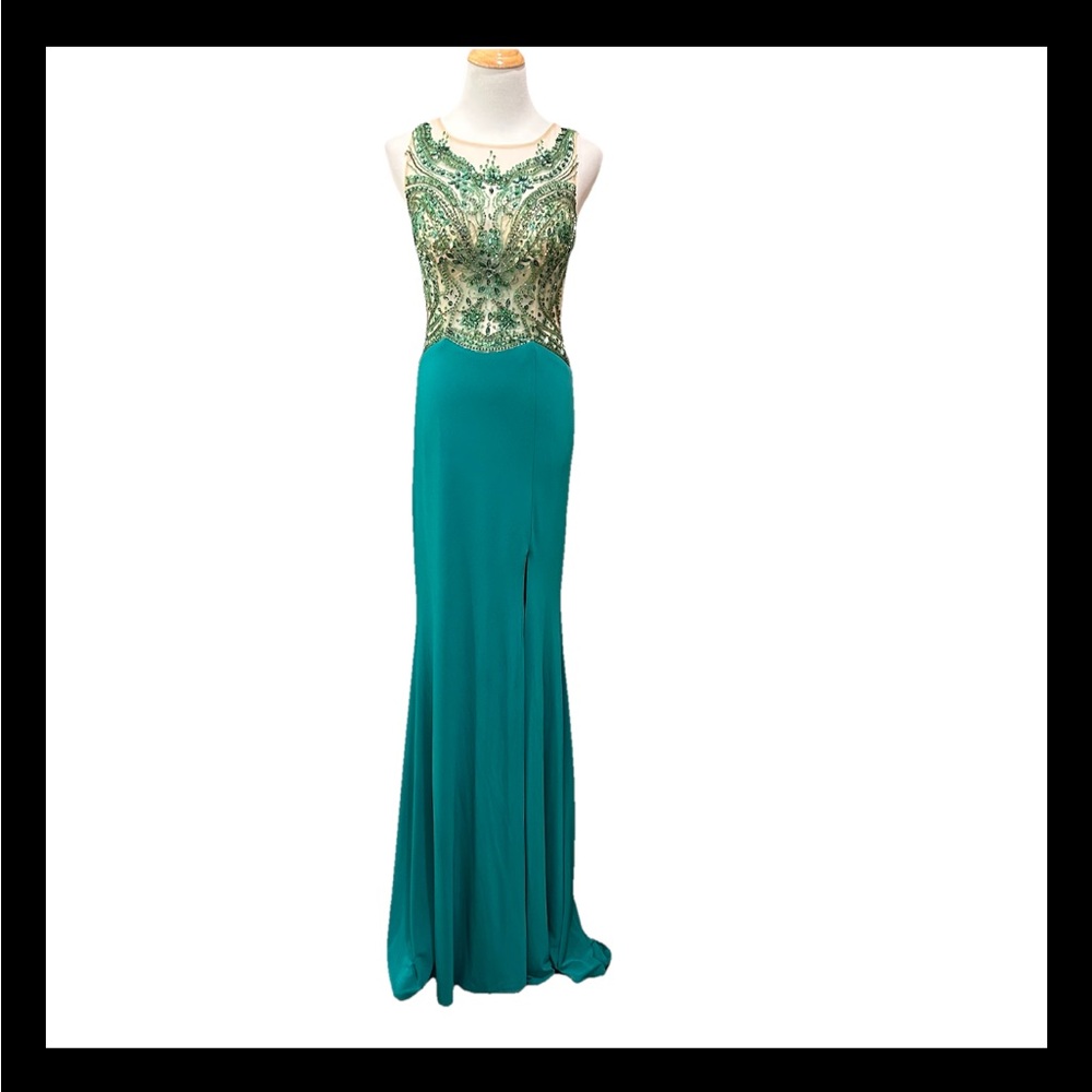 Elegant Green Evening Gown